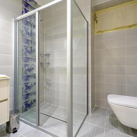 Villa Luxury With Wifi - 11877 *